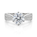 Sylphie - moissanitový zásnubní prsten s dvojitými postranními kameny